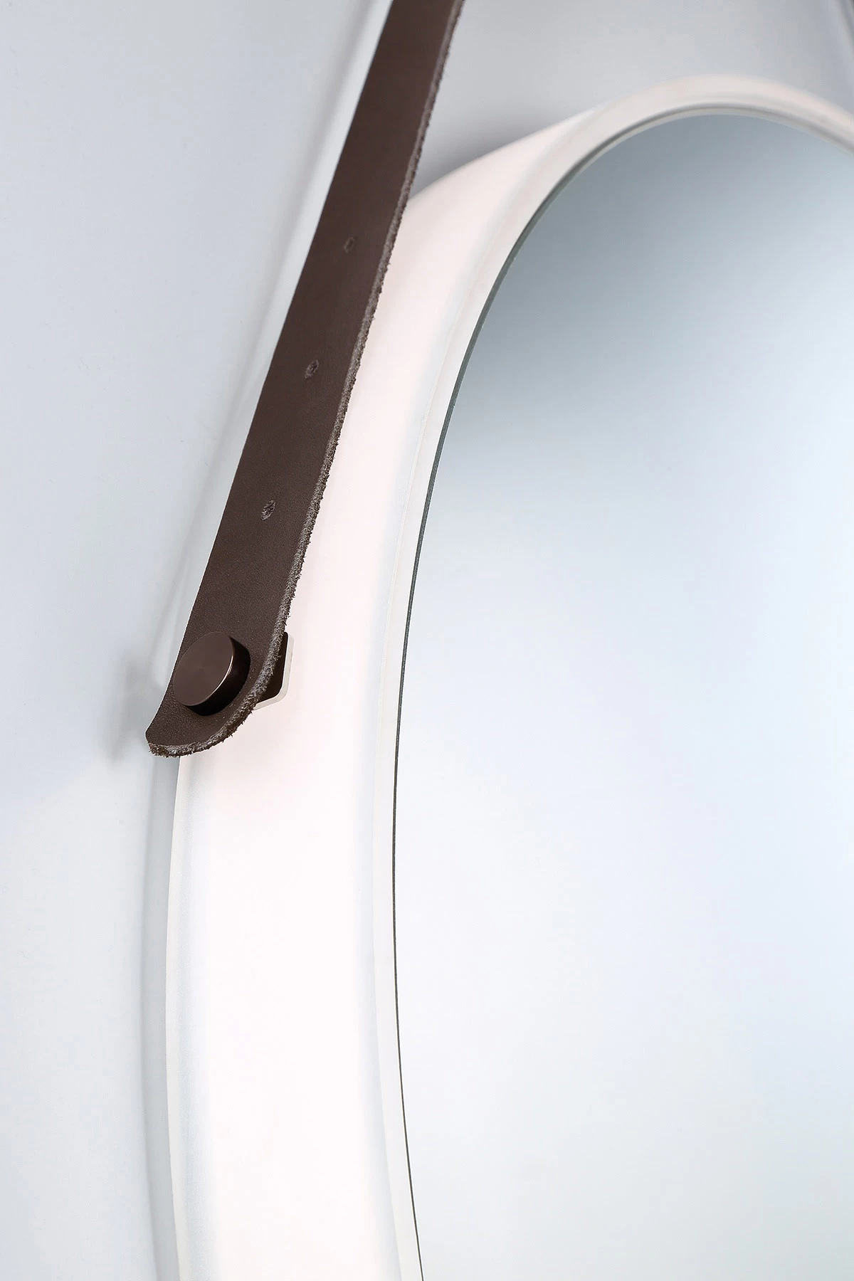 24 Inch Round Mirror - Image 5