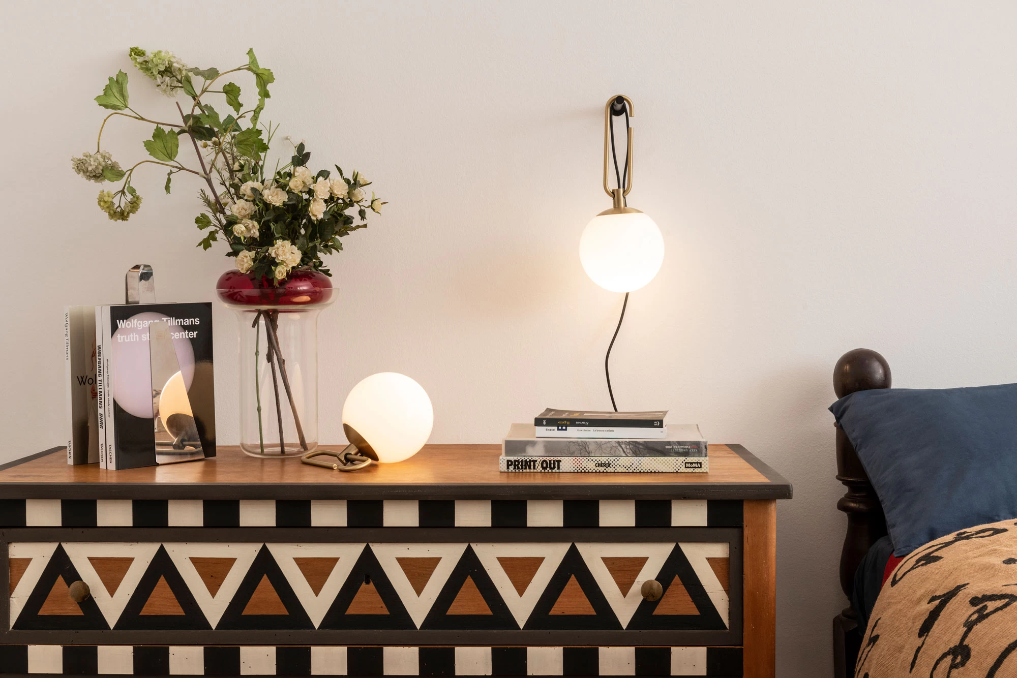 Artemide NH 1217 Wall Light - Image 2