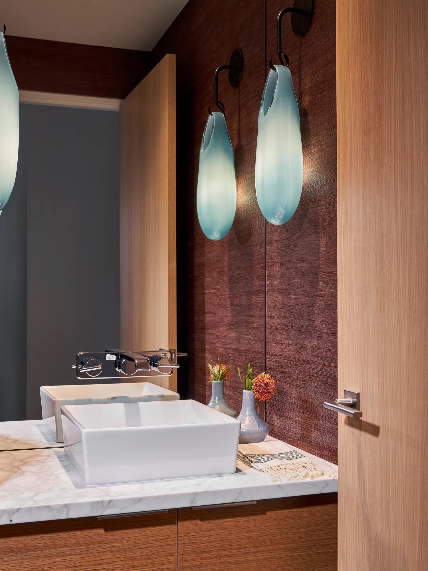 Hold 18 Wall Sconce - Image 8