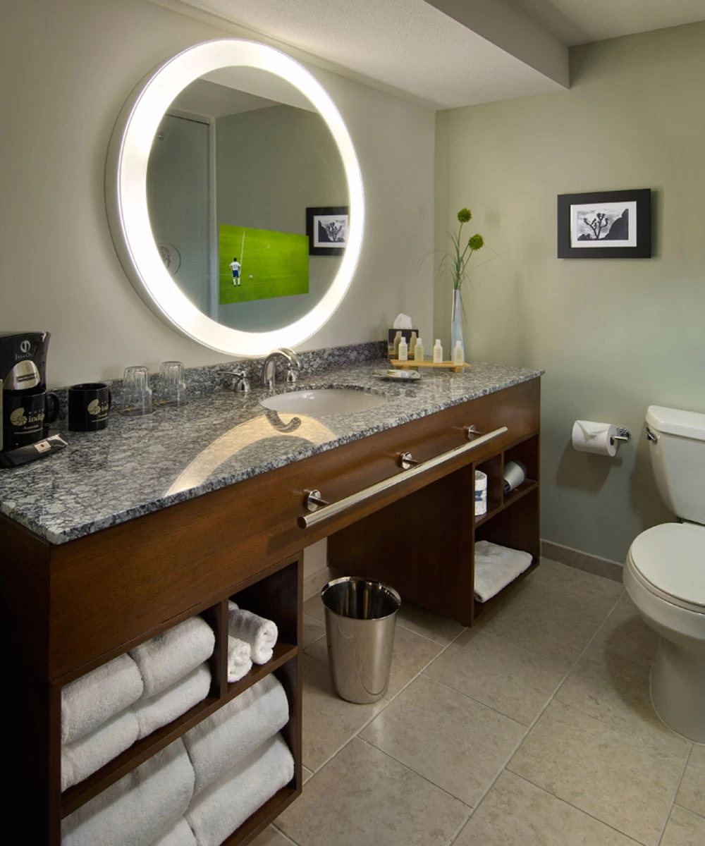 Trinity Lighted Mirror - Image 3