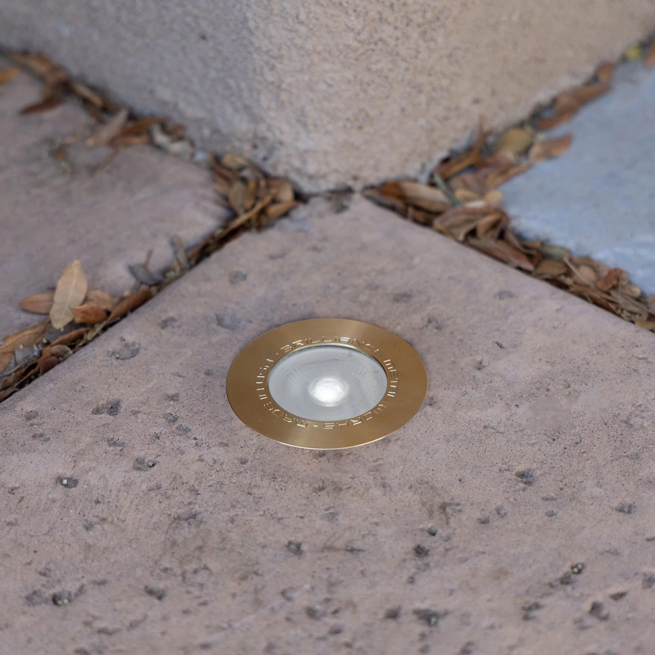 Carlsbad Flange Outdoor Well Light 12V - Image 2