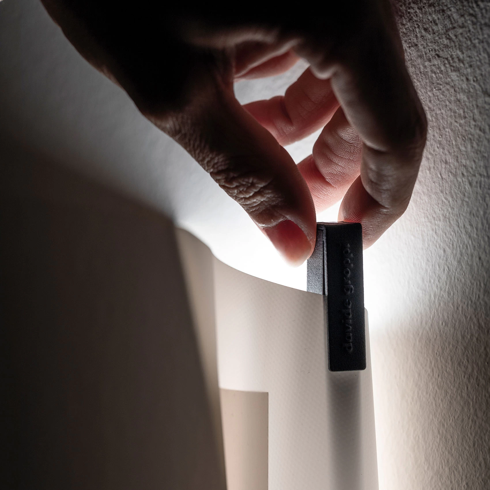 Pagina Plug-In Wall Light - Image 5