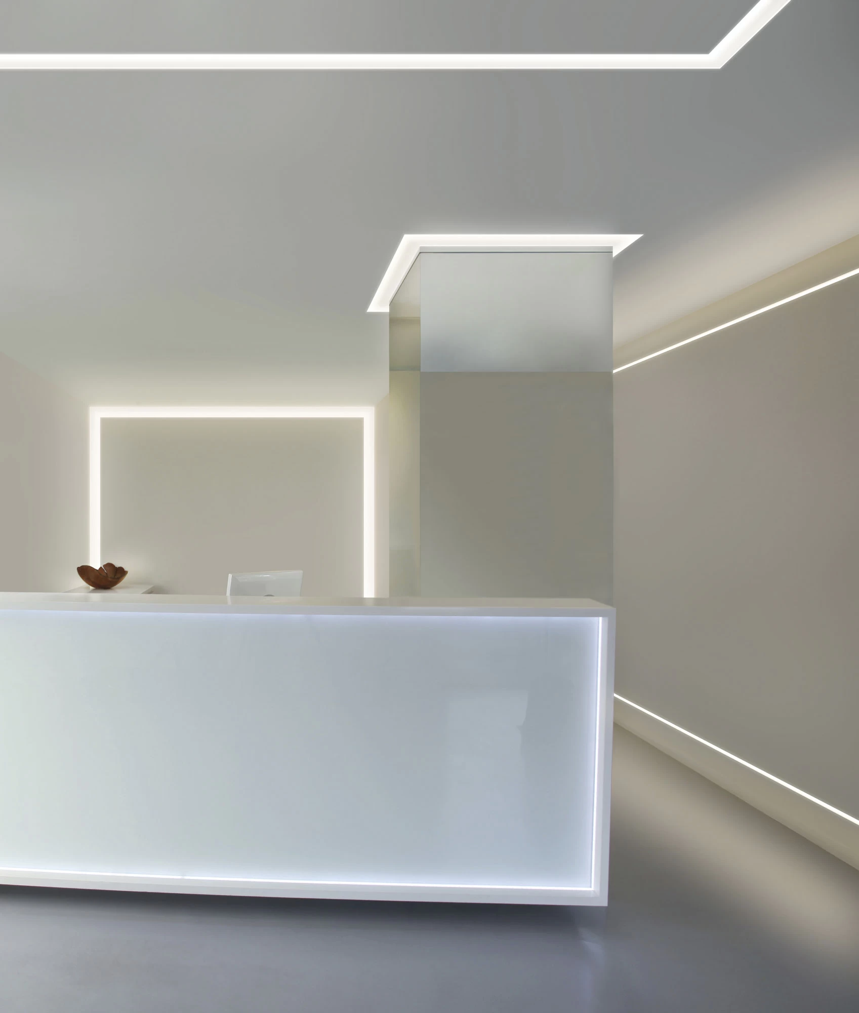 Verge Wall 5W Warm Dim Plaster-In System - Image 5