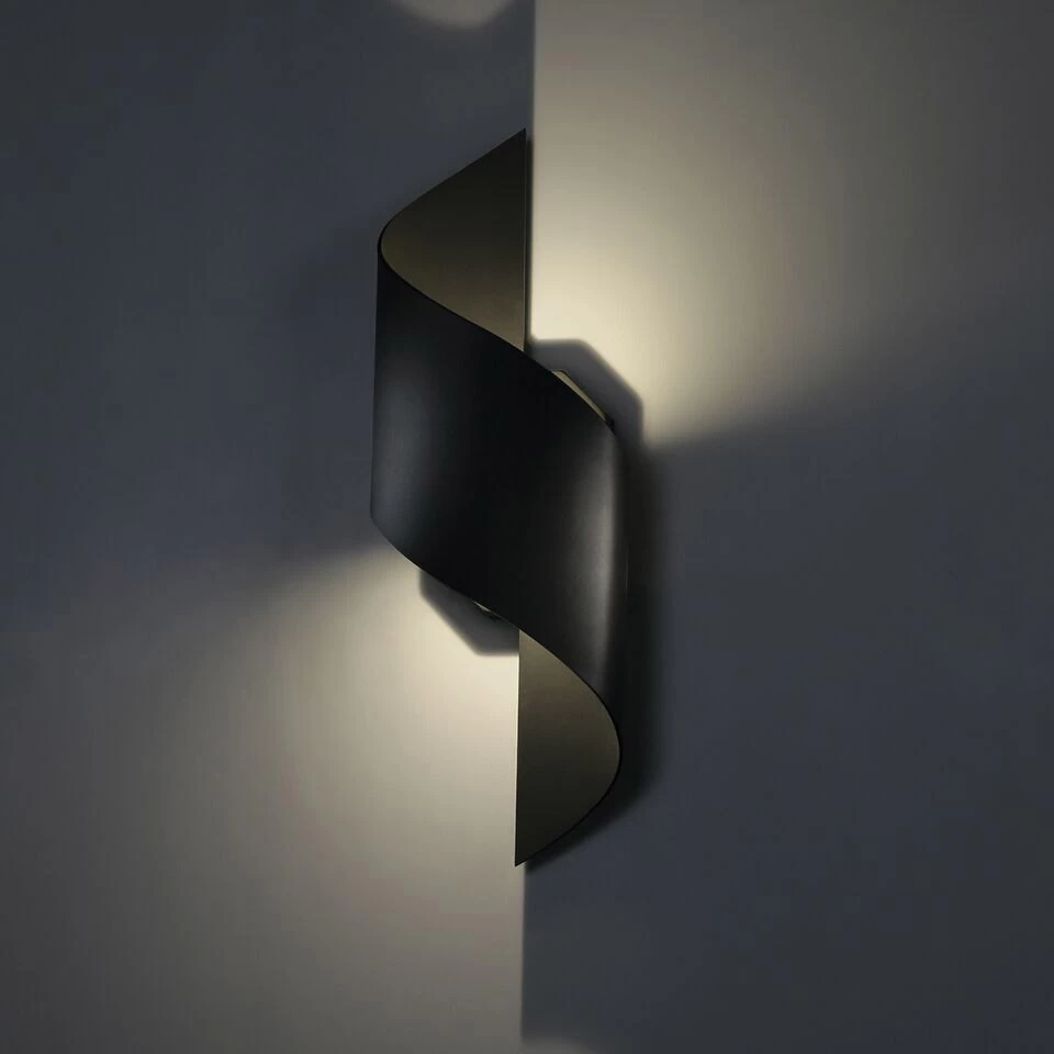 Helix Wet Rated Wall Light - Image 3