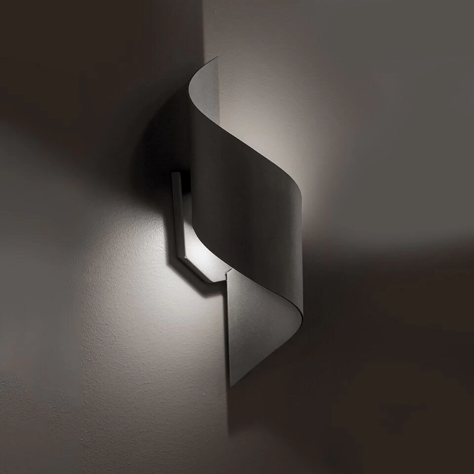 Helix Wet Rated Wall Light - Image 2