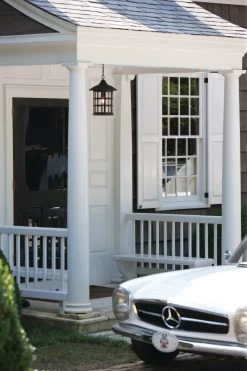 Freeport 120V Aluminum Outdoor Pendant