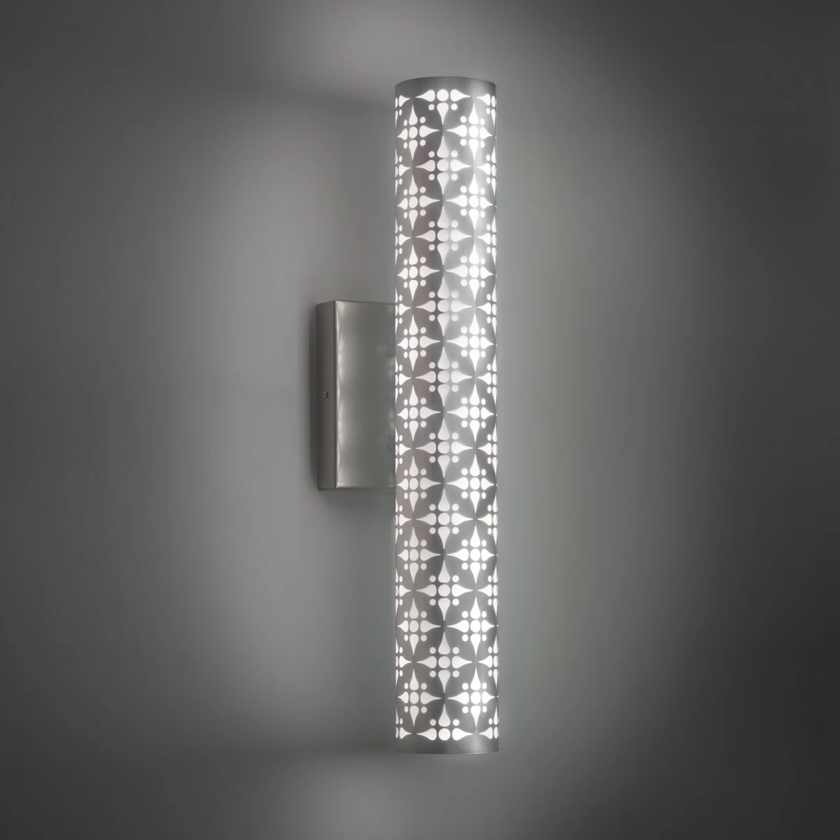 Akut 22491 Outdoor Wall Sconce - Image 2